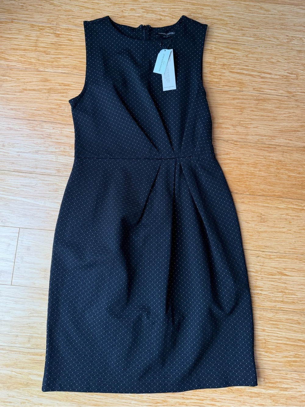 Banana Republic Black Polka Dot Ruched Sheath Dress Petite Black Dot Size 4 NWT